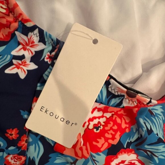 EKOUAER WOMENS SIZE LARGE ONE-PIECE RED BLUE SWIMSUIT NEW - Picture 6 of 9